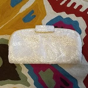 La Regale White Beaded Bridal/Evening Purse